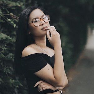 Meet your Posher, Marissa